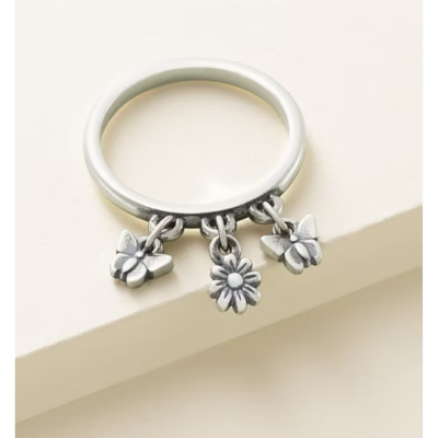 Daisy and Butterflies Dangle Ring